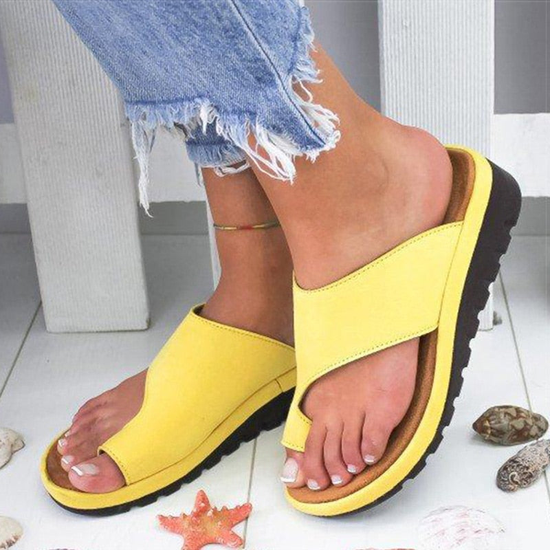 Soft PU leather straps never chafe or rub
